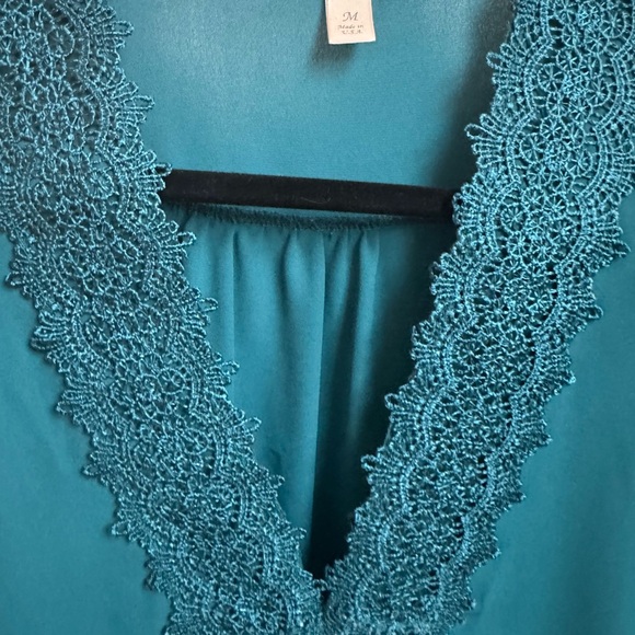 Women’s Teal Long Sleeve Top with Lace Detail - Picture 4 of 6